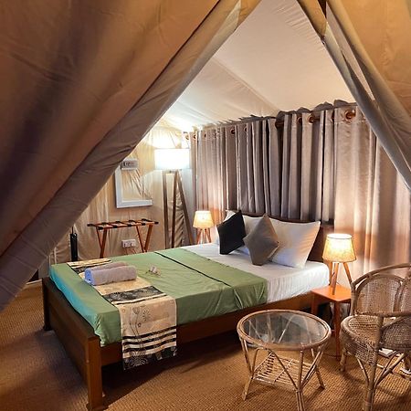 At One - Glamping Hotel Rekawa Luaran gambar