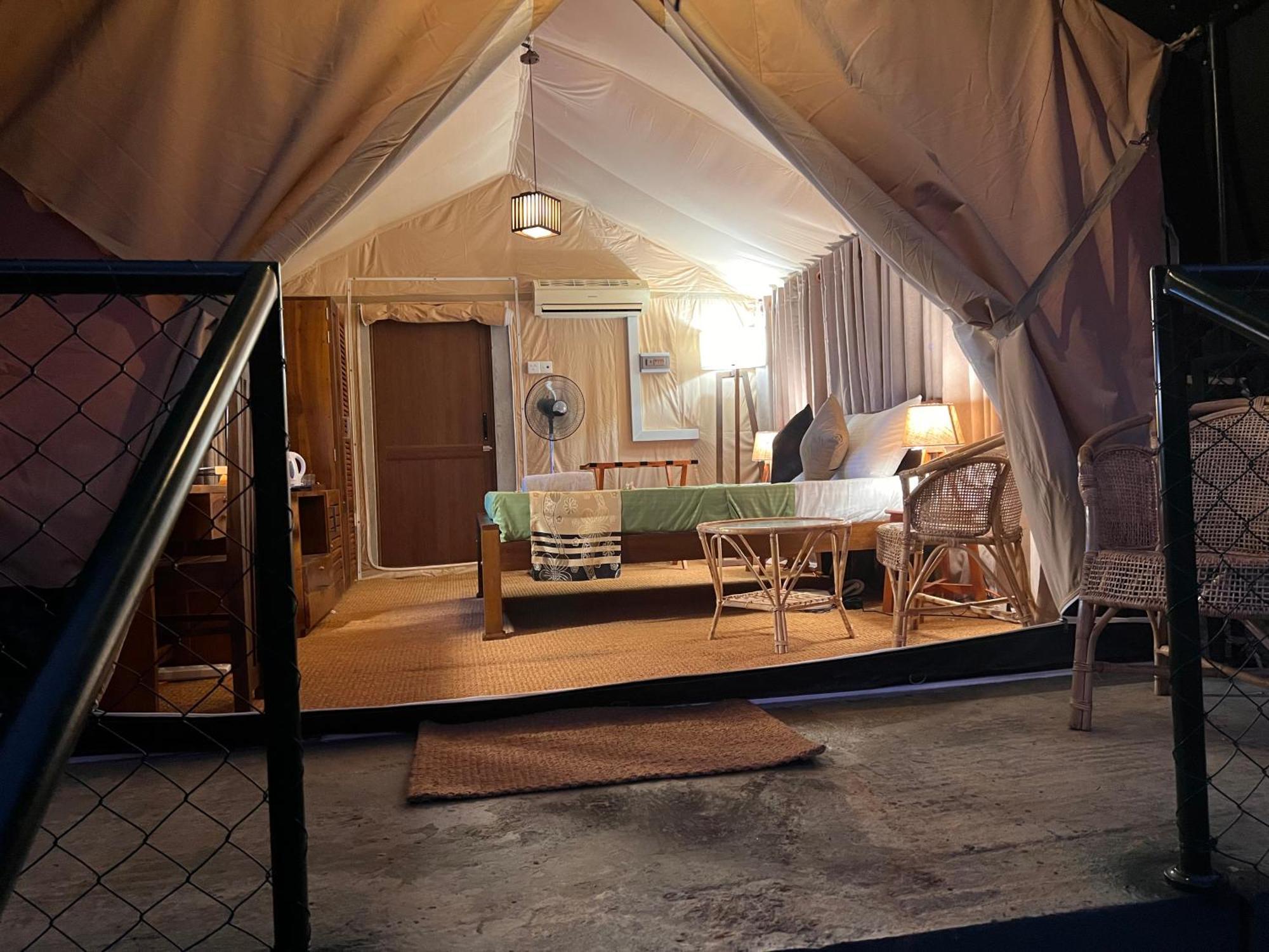 At One - Glamping Hotel Rekawa Luaran gambar