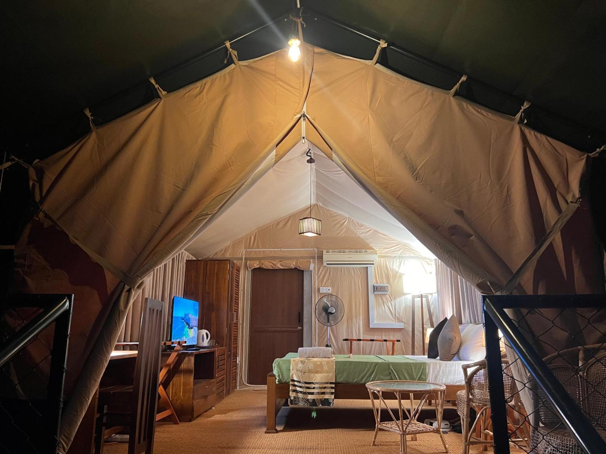 At One - Glamping Hotel Rekawa Luaran gambar