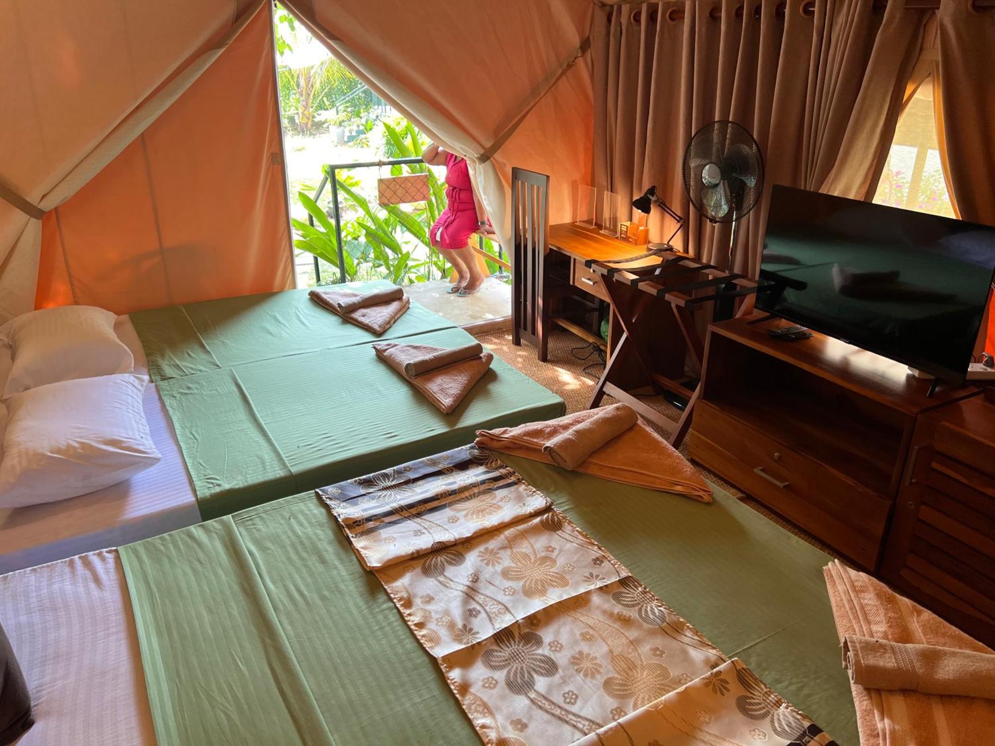 At One - Glamping Hotel Rekawa Luaran gambar